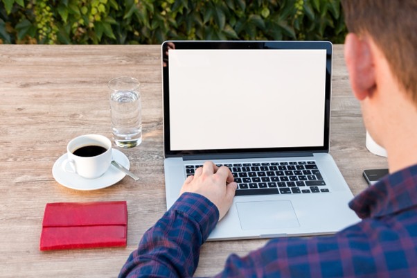 How People Benefit from Blogs and Articles on a Website (And How Often You Should Post Them)